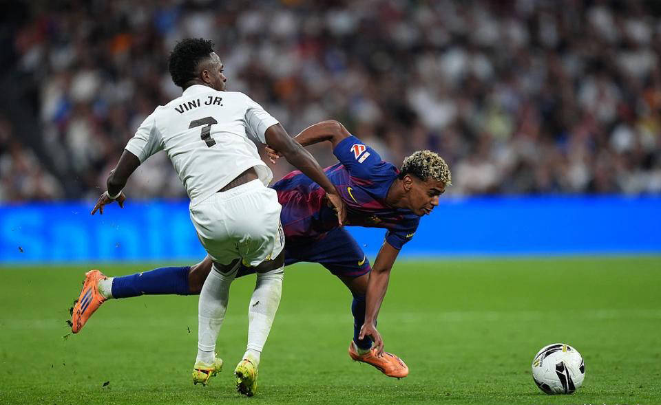 国家德比背后的心态较量：皇马队长与巴萨新星的碰撞